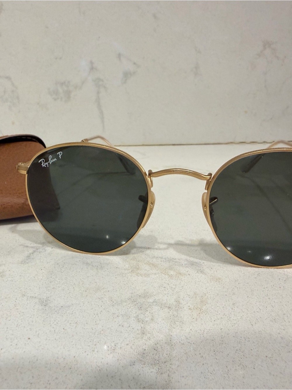 Ray-Ban Gold round metal polarized sunglasses with tan case